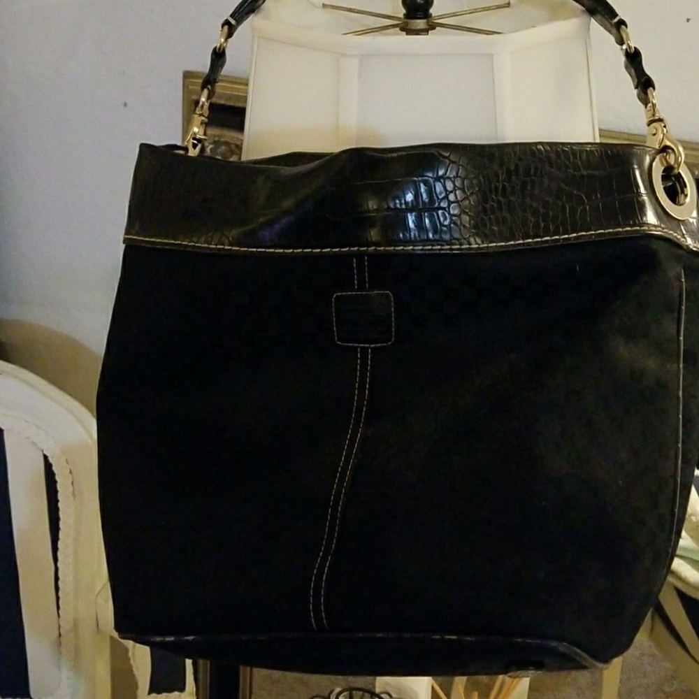 Liz Claiborne initial purse